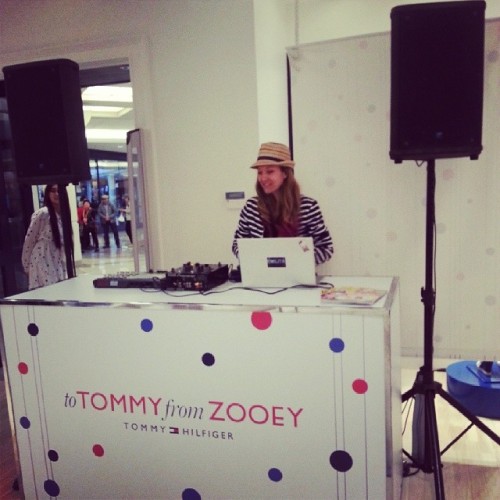 @djemilita is awesome! #totommyfromzooey #tommyhilfiger #metrotown #newcollection #launchparty #music #dj #vancouver #promoevent #funtimes so much is going on here today! Ends at 6pm:)