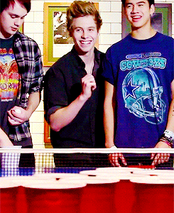 calmthehood:  But imagine trying to psych Luke out while playing beer pong at a party