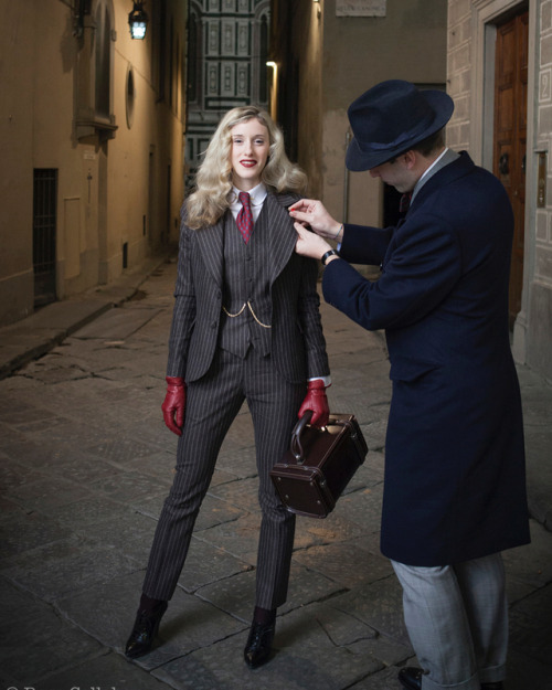 Lady Dandy…Stunning beauty @piaantignani wearing a sharp AF bespoke suit by @a.a.r.manfredini
