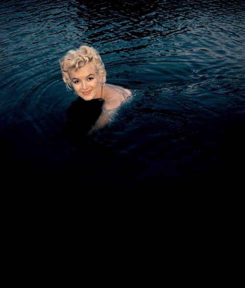 “Marilyn Monroe photographed by Eve Arnold, 1955.
”