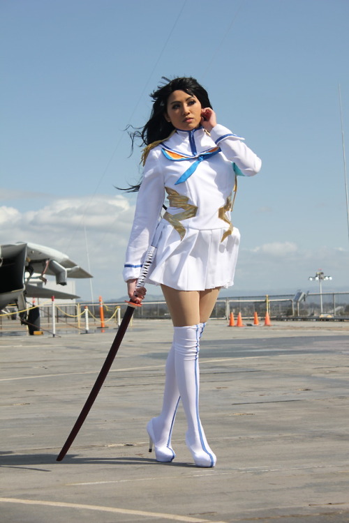 solowingrazgriz: Carriercon 2019 - Satsuki KiryuinCosplayer credit: tytalis Wearing sheer pantyhose.