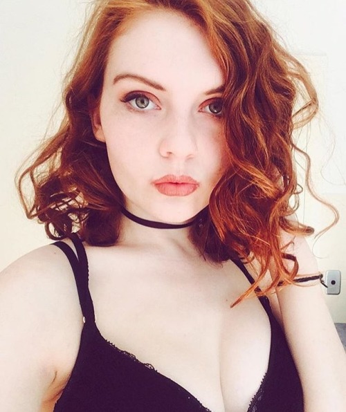 redhairzz:@clementinesilver  #redhead #ginger #redlips #blueeyes #cute #selfie #photography #beauty