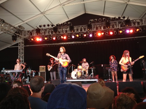 today i grooved to tallest man on earth (!!!!!), dirty projectors, and beach house front row. blissed out.