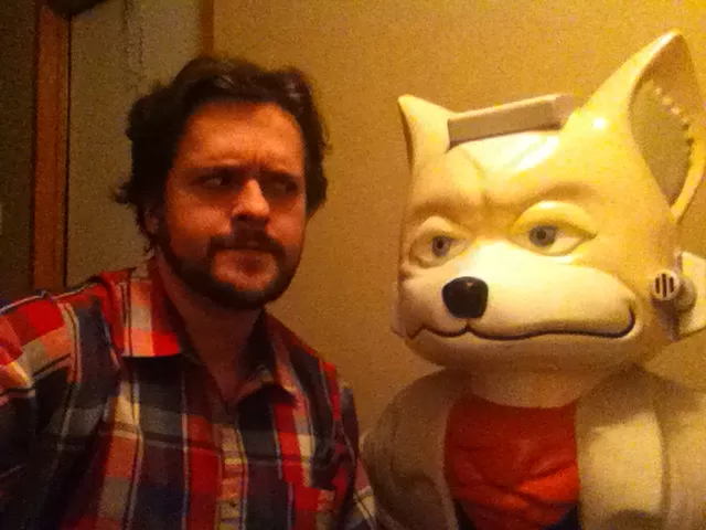starfoxtheanimatedseries:  So I went to my neighbor’s house down the street and