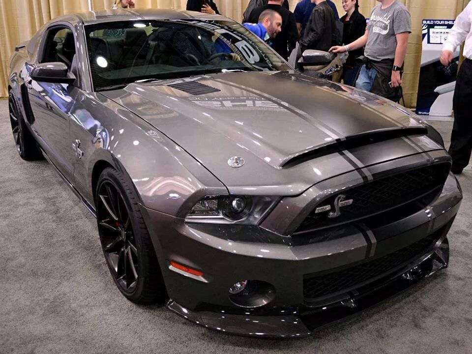 Mustang shelby gt500 super snake wide body