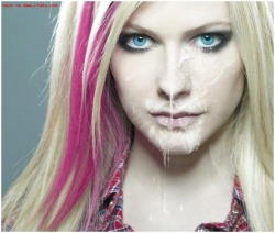 nakedcelebrityfakes:  Avril Lavigne
