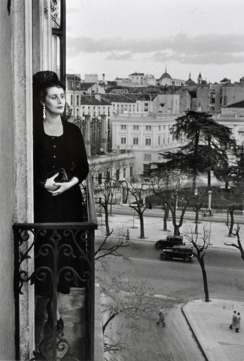 joeinct:Dona Mercedes Formica, Madrid, Photo by Inge Morath, 1955