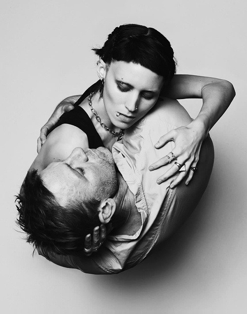 disturbios-:  The Girl with the Dragon Tattoo (2011)   