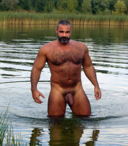 Love hairy daddy