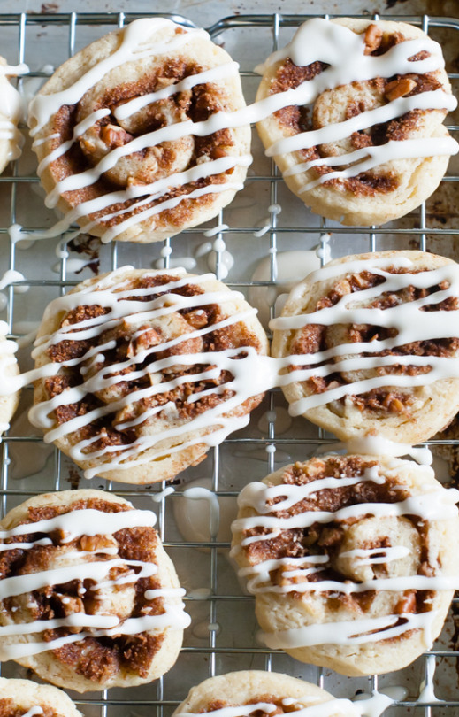 foodsforus:   Incredible Cinnamon Roll Cookies  