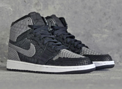 kicksandbars:  Air Jordan 1 “Shadow Python” by JBF CustomsNext up on the JBF Customs channel is the classic Air Jordan 1“Shadow” rebuilt with genuine…View Post