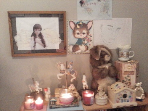 velveteenbunnyboy: ive been cleaning my room featuring @nicoledollanganger with white rose angel wi