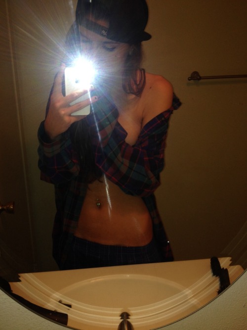 girls-that-want-girls:xxxxWoah throwback