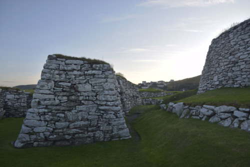 on-misty-mountains: Clickimin Broch, near Lerwick, Shetland This is a well-preserved Iron Age style 