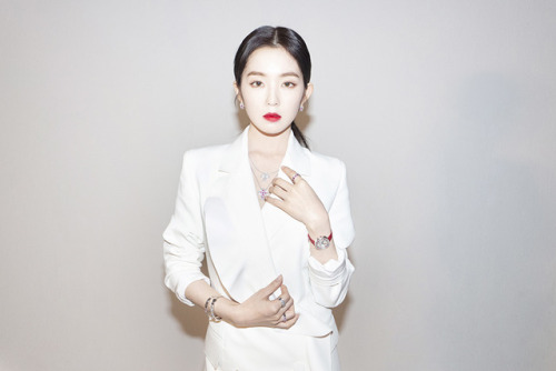 [INFO] 190218 Red Velvet&rsquo;s Irene is the first Asian brand ambassador of DAMIANI, a 100-year-ol