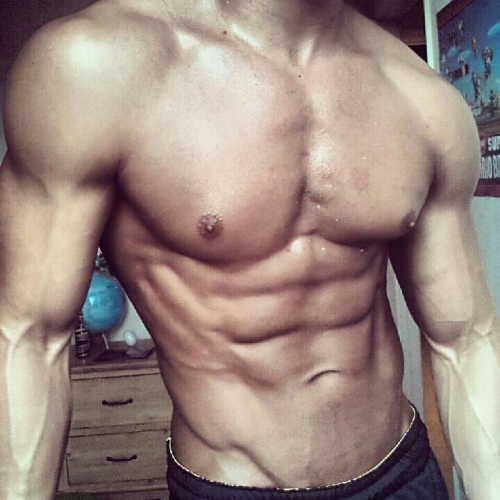 melaninmuscle:  Alan Valdez
