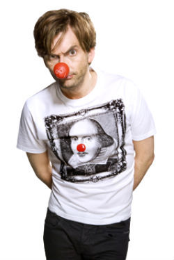 notgingerandalittlebitfoxy:  David Tennant being a dork in t-shirts  for moltobenebananas 