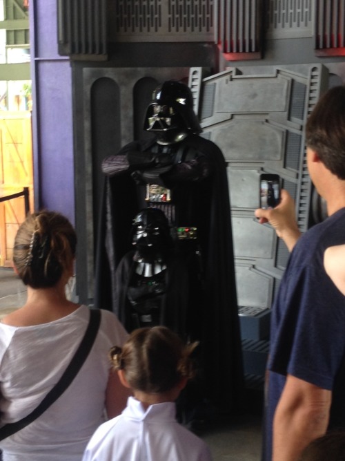Oh my god! A little girl dressed as Darth Vader had her picture taken with him and before she left s