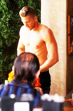 sorrygirlsisuckcock:  http://sorrygirlsisuckcock.tumblr.com/