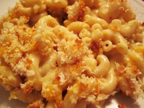 wheregoodthingsgo:  Mac & Cheese Porn 