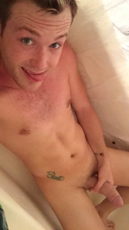 bigcockselfie:  .                                     @BigCock_Selfie .tbigcock    