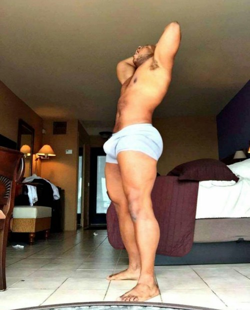 EnourmosCock HugeCock #Bl #Gay Chicago IL Bloger