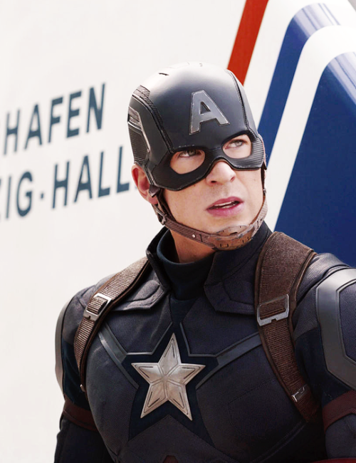 flerkengooses:Steve in Captain America: Civil War