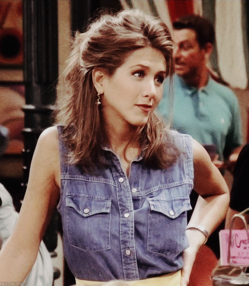 baaked:arian3naira:90s Jennifer Aniston is EVERYTHING   Actual gf