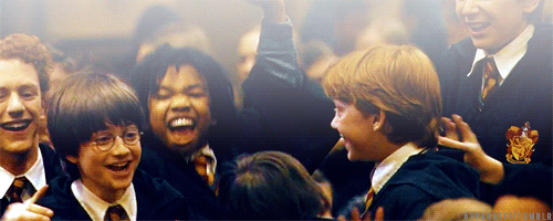 squeewentthefangirl:  just noticed how ron is rubbing harry’s hair here while his