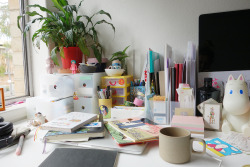 thepaperbeast: Moved my workspace to my bedroom