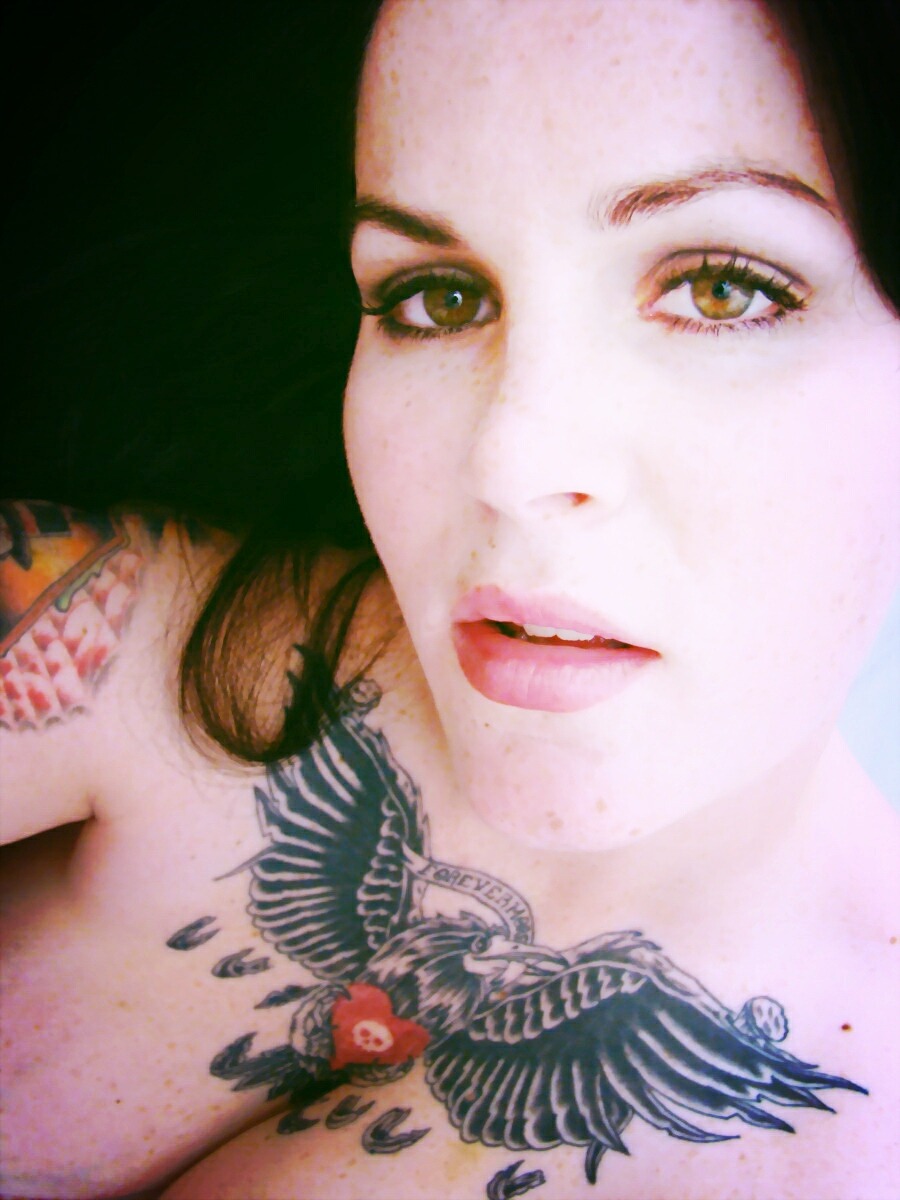 erinalkaline:  All on Black-  Alkaline Trio Old school self-shot set