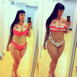 dailyassdrop:  killerkurves:  missjessejean ”New suit shopping on my day off. Jiggle muthafuckin’ jiggle.” [follow and see more like this] - Certified #KillerKurves  Exclusive!!! Follow http://dailyassdrop.tumblr.com  Speechless beauty.