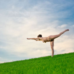 Yoga foerver! billymonday: Sprung (2014)