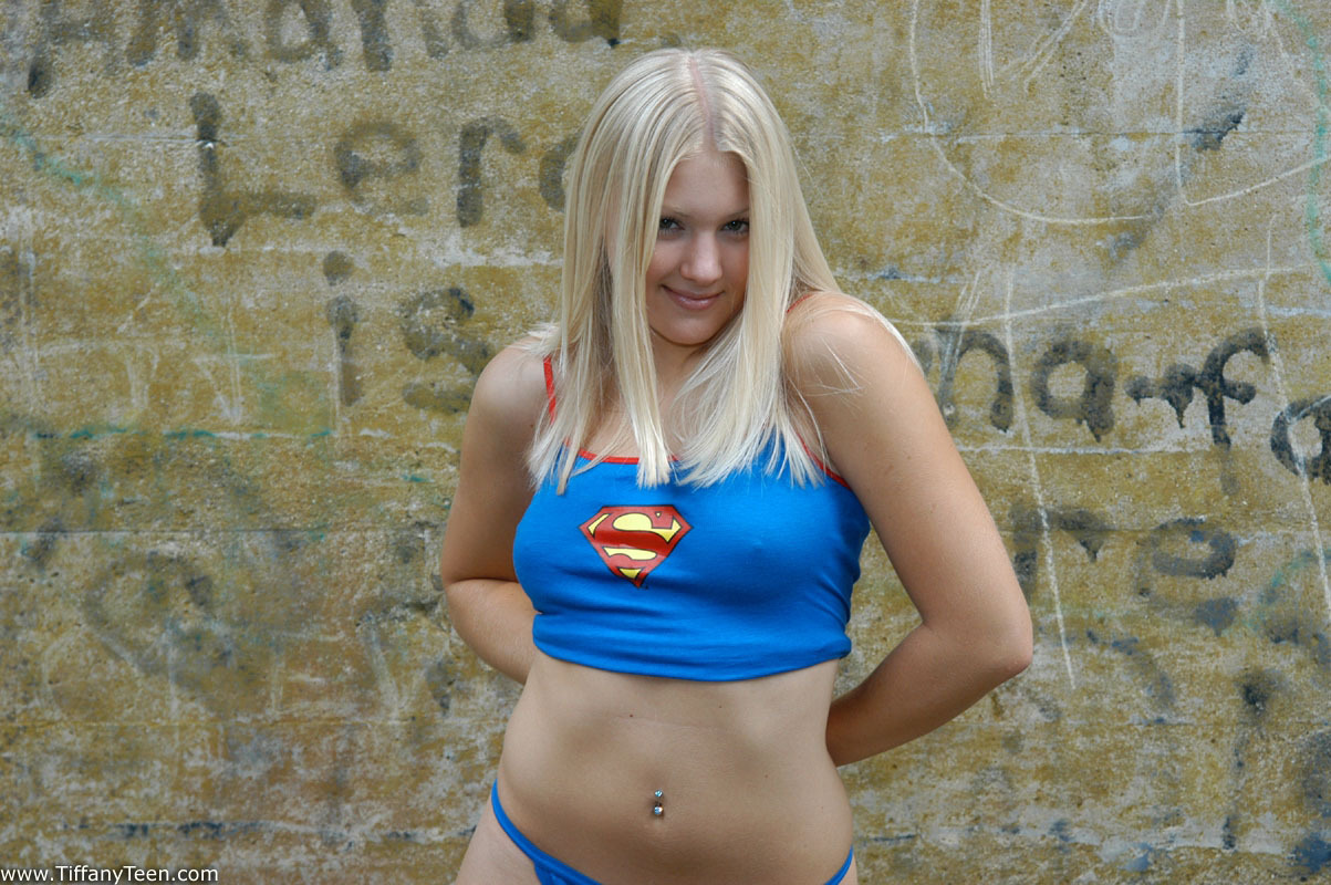 nerdypanties:  nerdypanties.com  suprgrl:  Tiffany Teen. Unfortunately no costume.