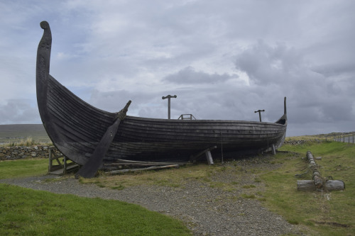 on-misty-mountains:The Viking Unst Project, ShetlandThe Viking Unst Project consists of a reconstruc