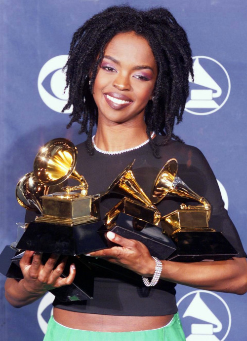  Lauryn Hill at the 41st Grammy Awards, 1999: Album of the Year (The Miseducation of Lauryn Hill) Best New Artist Best Female R&B Vocal Performance (“Doo Wop (That Thing)”) Best R&B Song (“Doo Wop (That Thing)”) Best R&B Album (The