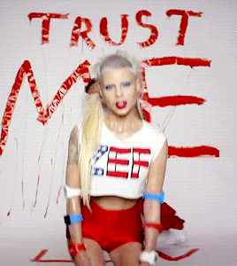 Ugh Yolandi <3 