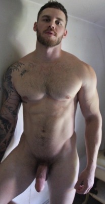 suckpig4marriedcock:  sweatyprofessorturtledragon:    Love to take a load from him. Any hole he wants