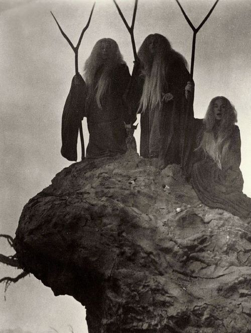 monochromefemme