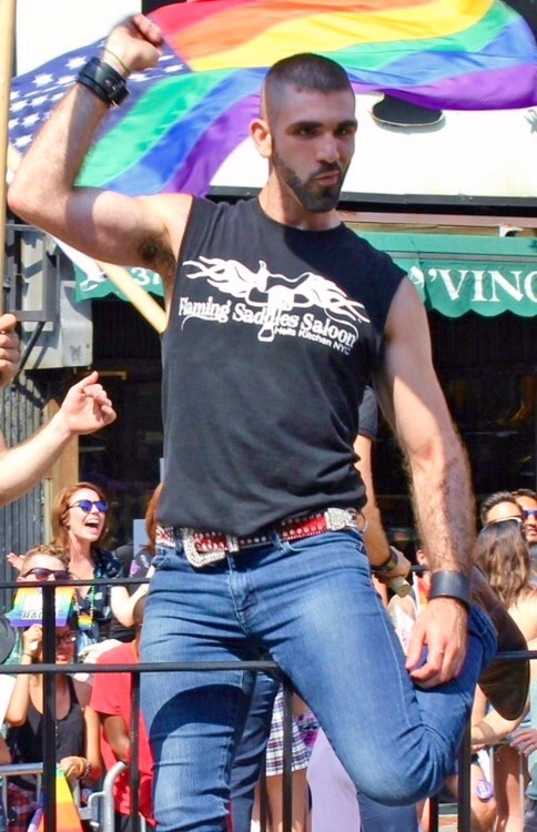 phd-bullrider:  I’ll dance with you if I get to fuck you later.