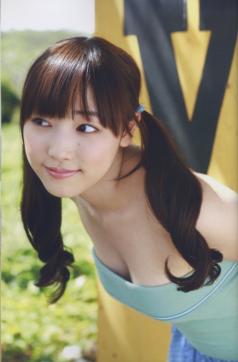 notoriousyutt:  Mizuki Fukumura, oh man! now she’s just 16.