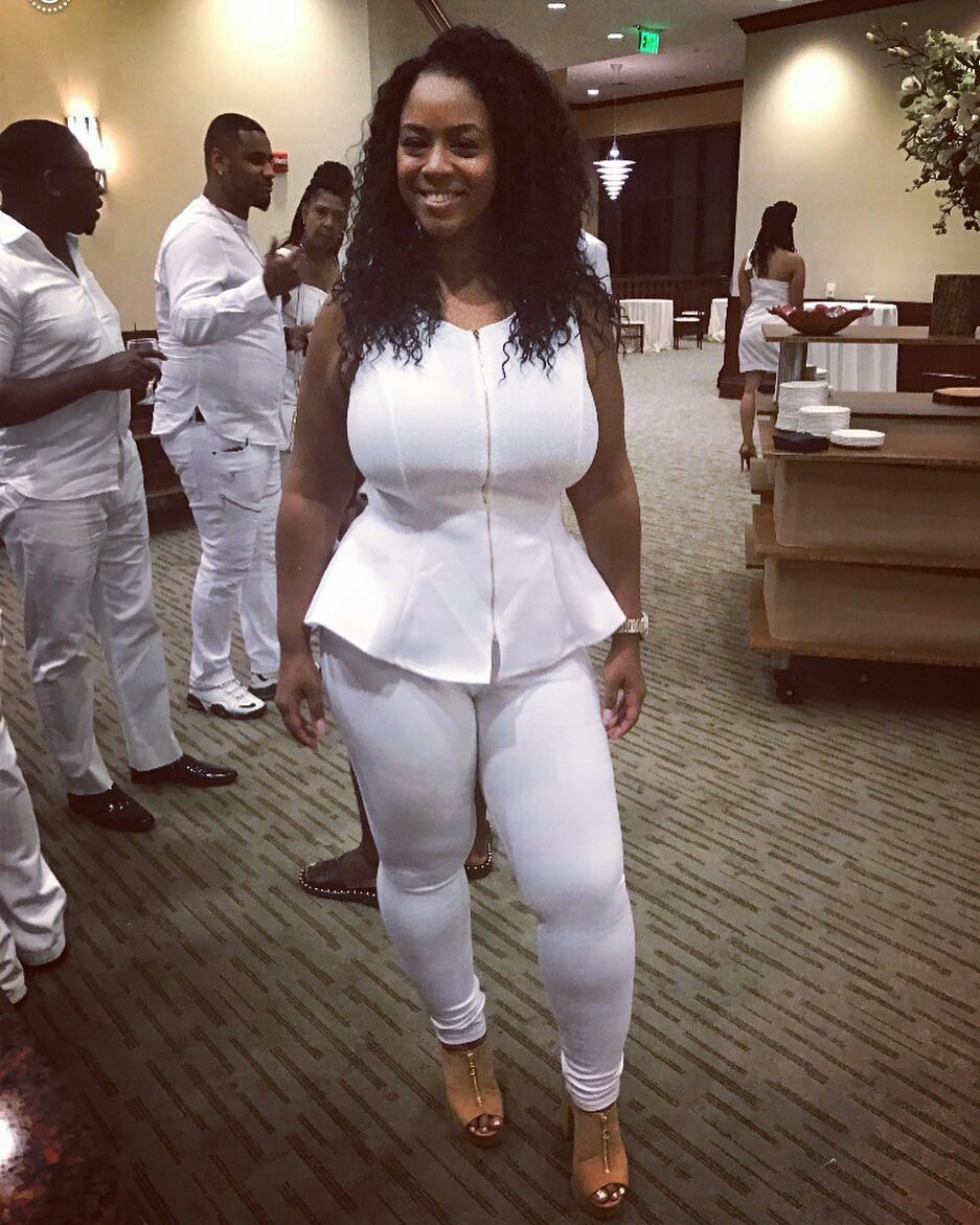 thiqdivaz-2:  Dominican Mami 🌴