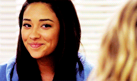 hardlet:female awesome meme ♡ [1/5] lgbt+ ladiesemily fields (pretty little liars) - i’m not ashamed