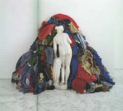 oarv:  Venere degli Stracci, 1967 by Michelangelo Pistoletto