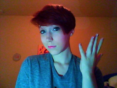 bitterlesbiantrash: i realized my my hair started reminding me of something then i realized i’