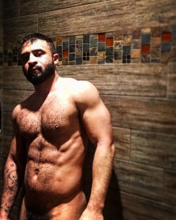 celebswhogetslepton:    @jose_e_baggett
