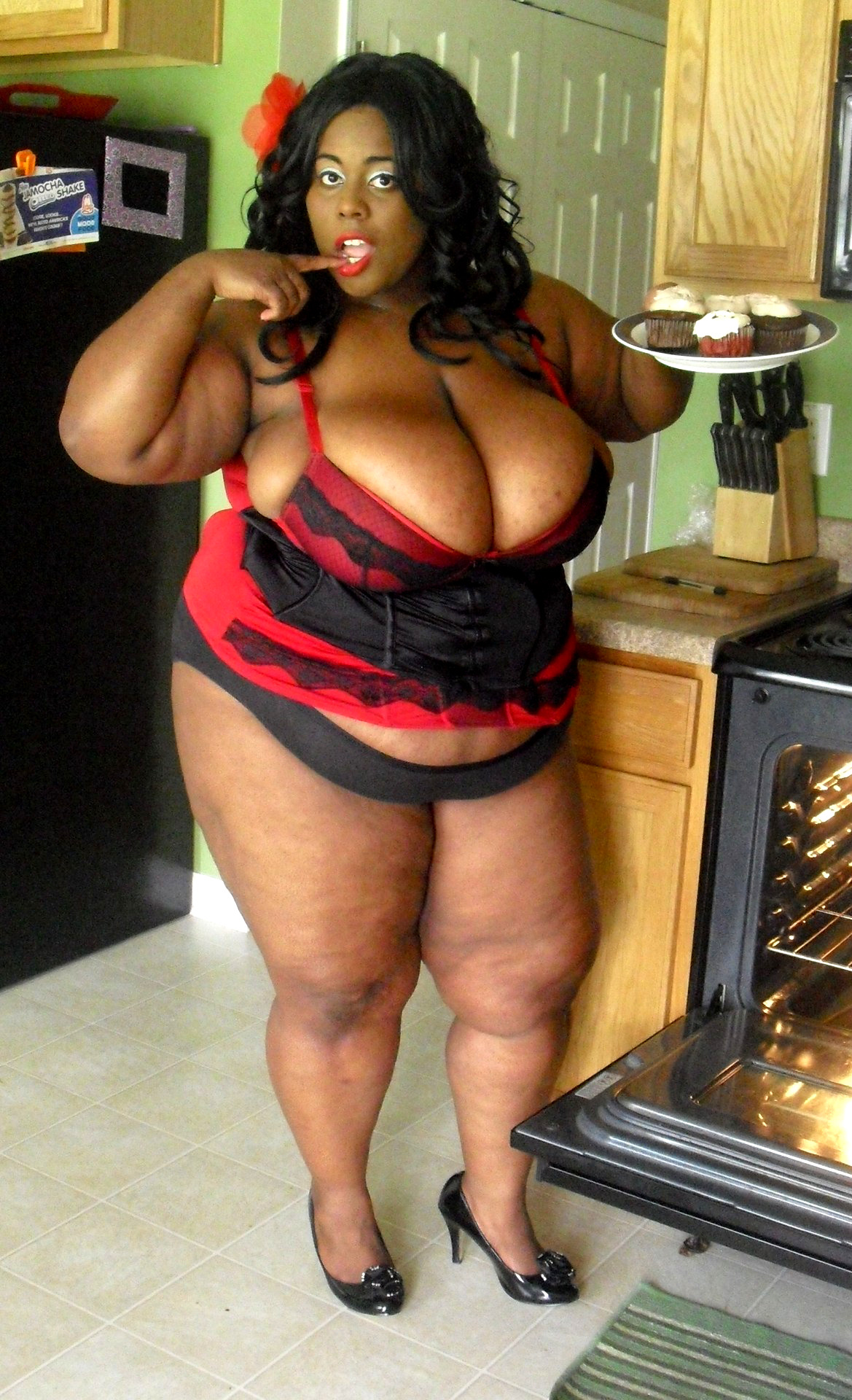 hugeheavytits:  http://hugeheavytits.tumblr.com/ Ladies - send in your big boob submissions