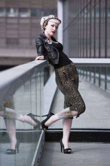 gorezombies:  leopard pru=  A sweet broad.  😘😘😍✌