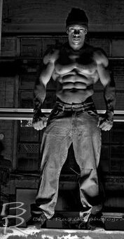 dominicanblackboy:Sexy gorgeous muscle hunk Lamar Gordon!😍👍
