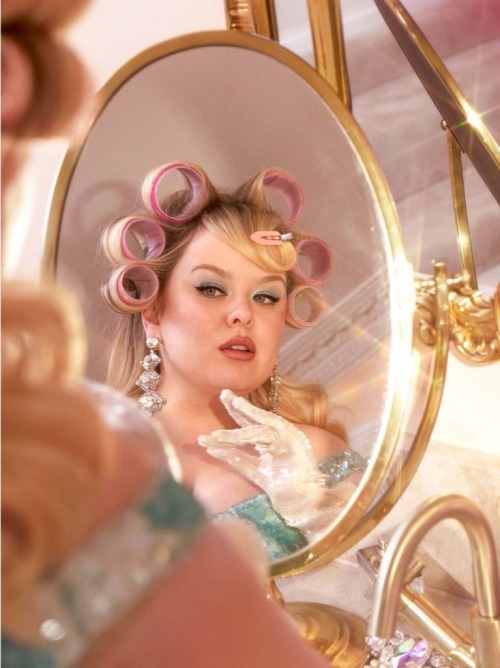 STOP Fan Casting Nicola Coughlan In Romcoms With Men